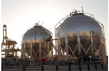 موفقیت ایران در نصب سقف دستگاه مخزن ذخیره پتروشیمی