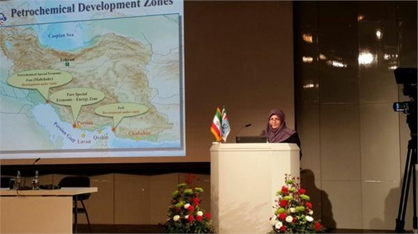 صنعت پتروشیمی ایران آماده جذب 72 میلیارد دلار سرمایه گذاری خارجی