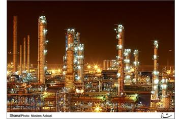 صنعت پتروشیمی ایران به 55 میلیارد دلار سرمایه‌گذاری نیاز دارد